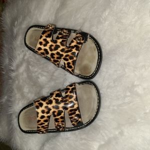 Alegria Size 40 Leopard Design Leather Sandals / Slides